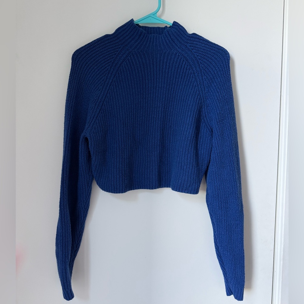HOLLISTER Sweater